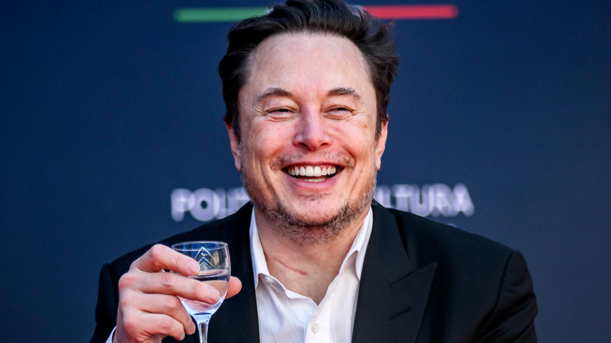 Elon Musk mê Diablo 4 đến mức dành cả kỳ nghỉ để cày, nhờ trùm server kéo hộ
