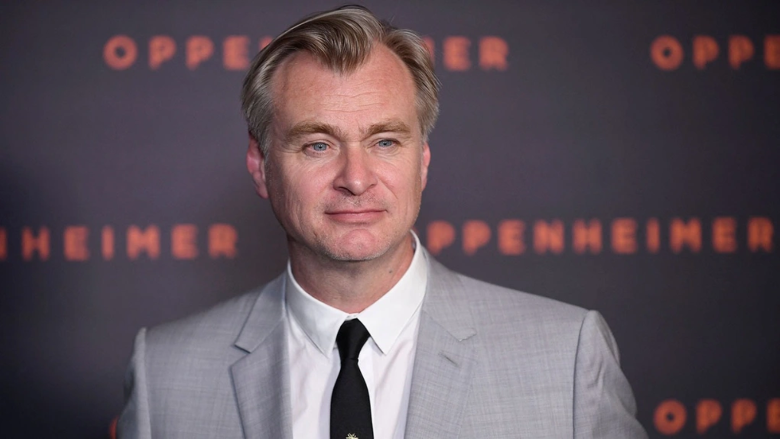 Christopher Nolan sẽ bỏ túi 100 triệu USD sau thành công của Oppenheimer