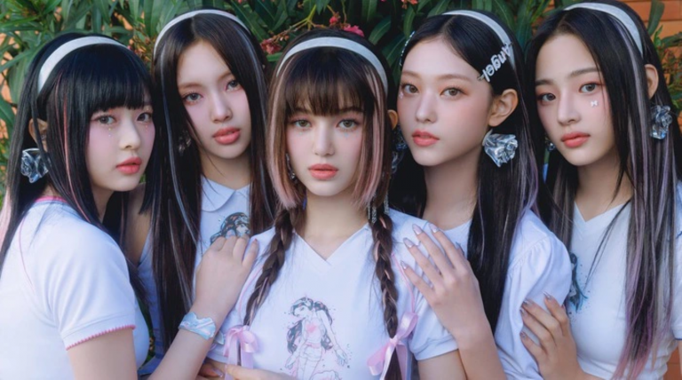 Nhóm K-Pop NewJeans yêu cầu Youtube công khai danh tính một YouTuber để họ kiện