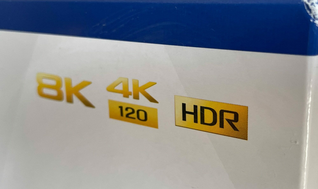 Sony PlayStation lặng lẽ xóa logo 8K khỏi vỏ hộp PS5