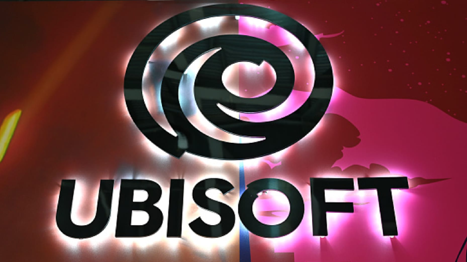 Ubisoft bị kiện bởi yêu cầu làm việc mới