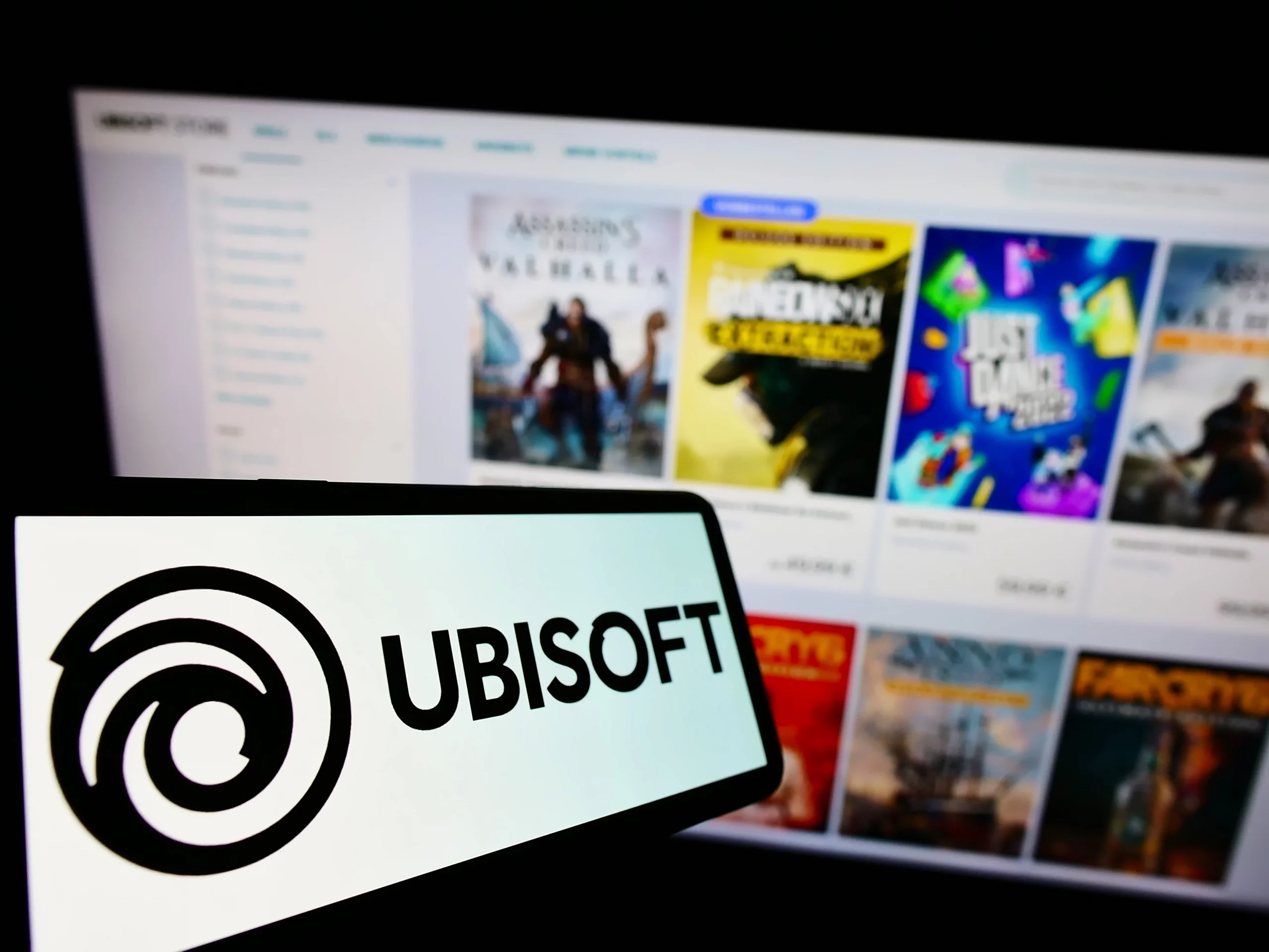 Ubisoft ra quyết định quan trọng: Mời cố vấn để xem xét các phương án phát triển - Gamelade