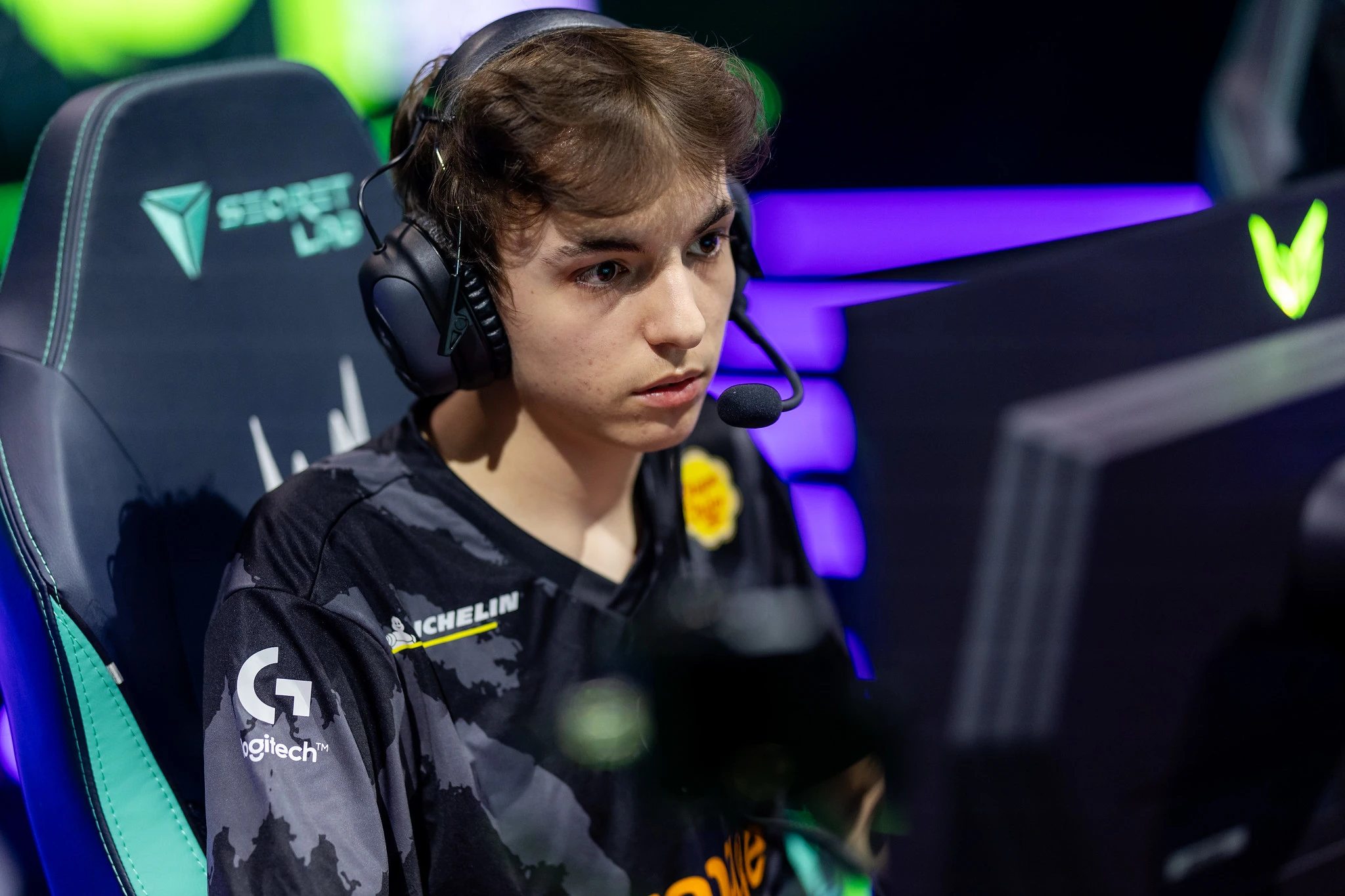 Xạ thủ Caliste của Karmine Corp xuất sắc giành danh hiệu "Tân Binh Của Năm" tại LEC 2025-gamelade